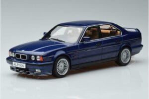 BMW Alpina B10 4.6 E34 Sinine MCG 1:18 MCG18230 Metall