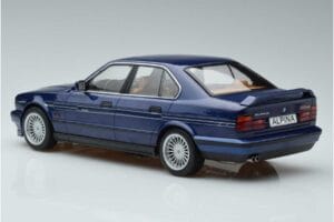 BMW Alpina B10 4.6 E34 Sinine MCG 1:18 MCG18230 Metall - pilt 5/6