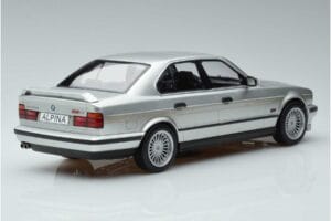 BMW Alpina B10 4.6 E34 Hõbedane MCG 1:18 MCG18231 Metall - pilt 2/5