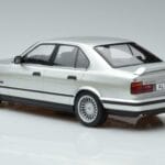 BMW Alpina B10 4.6 E34 Hõbedane MCG 1:18 MCG18231 Metall - image 5 of 5