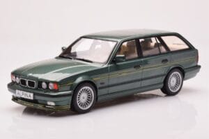 BMW Alpina B10 E34 Touring Tumerohelised MCG 1:18