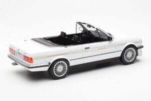 BMW Alpina C2 2.7 E30 Kabriolett Valge MCG 1:18 MCG18383 Metall - pilt 2/6