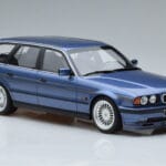 BMW Alpina B10 E34 4.0 Touring Sinine Otto 1:18 OT944 Vaik - image 4 of 6