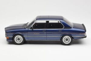 BMW Alpina B7S E12 Turbo Dark Sapphire Sinine Metallik Otto 1:18 OT640 Vaik - pilt 3/6