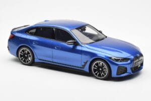 BMW i4 M50 G26 Sinine Otto 1:18 OT453 Vaik - pilt 4/6