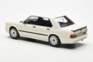 BMW M535i E28 Valge Norev 1:18 183260 Metall - pilt 5/6