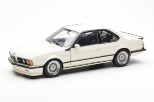 BMW M635 CSi E24 Valge Dealer Edition AUTOart 1:18