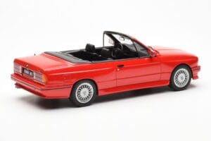 BMW M3 E30 Kabriolett Punane Otto 1:18 OT077 Vaik - pilt 2/6
