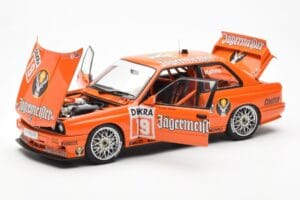 BMW M3 E30 #19 A. Hahne Jägermeister DTM 1992 AUTOart 1:18 89248 Metall - pilt 2/8