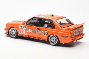 BMW M3 E30 #19 A. Hahne Jägermeister DTM 1992 AUTOart 1:18 89248 Metall - pilt 7/8