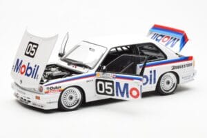 BMW M3 E30 #5 P. Brock Mobil ATCC 1988 AUTOart 1:18 88845 Metall - pilt 2/8
