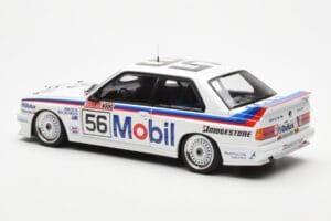 BMW M3 E30 #56 P. Brock / J. Richards Mobil Bathurst 1000 1988 AUTOart 1:18 88847 Metall - pilt 7/9