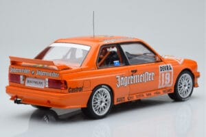 BMW M3 E30 Jagermeister #19 A. Hahne DTM Nurburgring 1992 IXO 1:18 18RMC082A Metall - pilt 2/6
