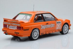 BMW M3 E30 Jagermeister #20 W. Gardner DTM Nurburgring 1992 IXO 1:18 18RMC082B Metall - pilt 2/6