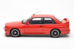 BMW M3 E30 Sport Evolution Cecotto Edition Punane AUTOart 1:18 70566 Metall - pilt 4/8