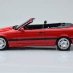 BMW M3 E36 Kabriolett Punane Otto 1:18 - image 3 of 6