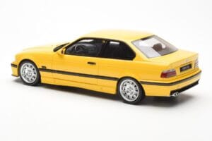 BMW M3 E36 Kollane Otto 1:18 OT666 Vaik - pilt 5/6