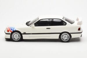 BMW M3 E36 Lightweight Valge Otto 1:18 OT569 Vaik - pilt 3/6