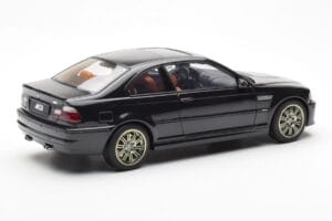 BMW M3 E46 Must AUTOart 1:18 70541 Metall - pilt 3/8