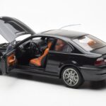 BMW M3 E46 Must AUTOart 1:18 - image 5 of 8