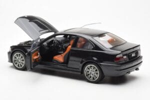 BMW M3 E46 Must AUTOart 1:18 70541 Metall - pilt 5/8