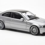 BMW M3 E46 CSL Hall Kyosho 1:18 - image 6 of 8