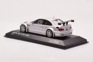 BMW M3 E46 GTR Street Hõbedane Minichamps 1:43 403012105 Metall - pilt 3/4