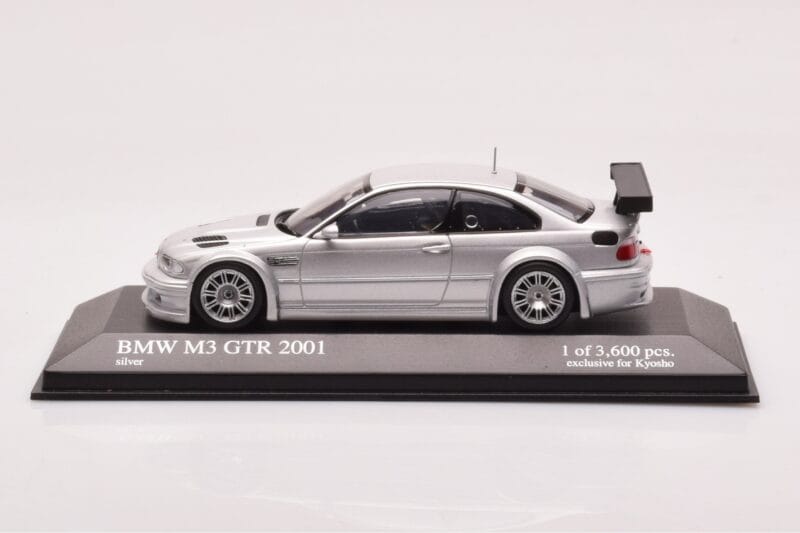 BMW M3 E46 GTR Street Hõbedane Minichamps 1:43