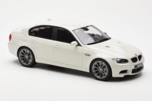 BMW M3 E90 Sedaan Valge GT Spirit 1:18 GT053 Vaik - pilt 4/6