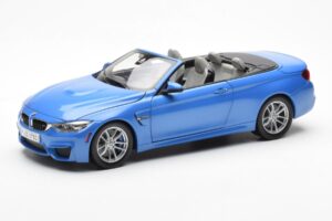 BMW M4 F83 Kabriolett Yas Marina Sinine Paragon 1:18