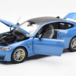 BMW M4 F82 Yas Marina Sinine Paragon 1:18 - image 2 of 8