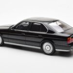 BMW M5 E34 Must Otto 1:18 - image 5 of 6
