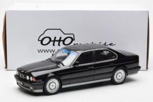 BMW M5 E34 Must Otto 1:18 OT690 Vaik - pilt 6/6