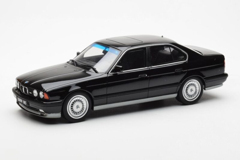 BMW M5 E34 Must Otto 1:18