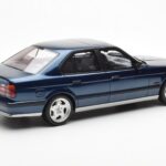 BMW M5 E34 Sinine Metallic Otto 1:18 - image 2 of 6
