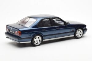 BMW M5 E34 Sinine Metallic Otto 1:18 OT576 Vaik - pilt 2/6