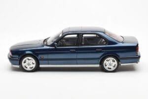 BMW M5 E34 Sinine Metallic Otto 1:18 OT576 Vaik - pilt 3/6