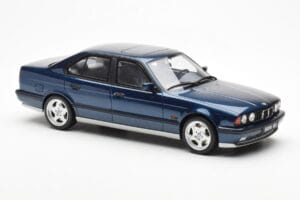 BMW M5 E34 Sinine Metallic Otto 1:18 OT576 Vaik - pilt 4/6