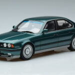 BMW M5 E34 Cecotto Edition Roheline Otto 1:18