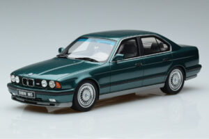 BMW M5 E34 Cecotto Edition Roheline Otto 1:18
