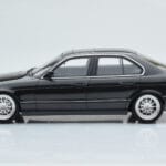 BMW M5 E34 Hartge Must Otto 1:18 - image 3 of 6