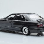 BMW M5 E34 Hartge Must Otto 1:18 - image 4 of 6