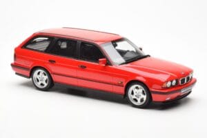BMW M5 E34 Touring Punane Otto 1:18 OT951 Vaik - pilt 4/6
