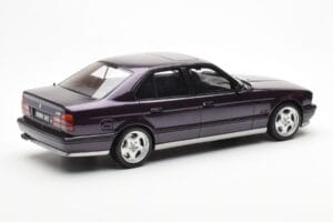 BMW M5 E34 Violetne Otto 1:18 OT106 Vaik - pilt 2/6