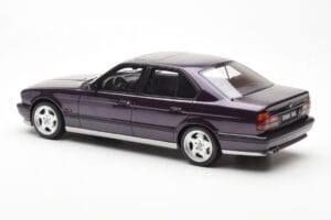 BMW M5 E34 Violetne Otto 1:18 OT106 Vaik - pilt 5/6