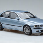 BMW M5 E39 Silverwater Sinine Otto 1:18 - image 4 of 6