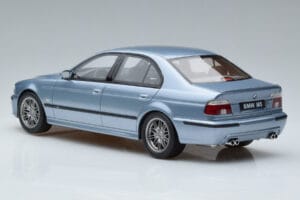 BMW M5 E39 Silverwater Sinine Otto 1:18 OT554 Vaik - pilt 5/6