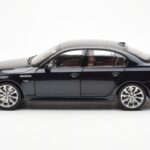 BMW M5 E60 Carbon Must Kyosho 1:18 - image 4 of 8