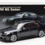 BMW M5 E60 Carbon Must Kyosho 1:18 - image 8 of 8