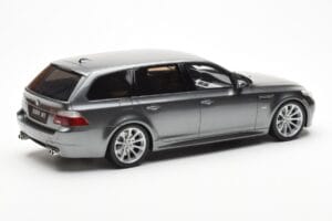 BMW M5 E61 Touring Hall Otto 1:18 OT189 Vaik - pilt 2/6